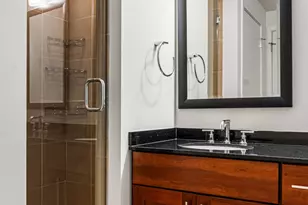 505 N McClurg Ct, Chicago, IL 60611 - Photo 13