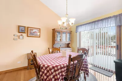 541 Blue Bonnet Lane, Woodstock, IL 60098 - Photo 7