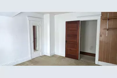 17 S McHenry Avenue, Crystal Lake, IL 60014 - Photo 15