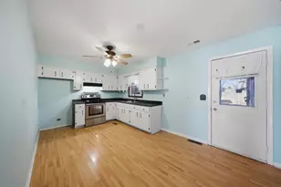 1255 Albert Dottavio Dr, Joliet, IL 60431 - Photo 5