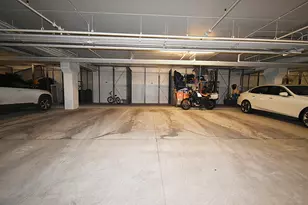 160 S River St, Aurora, IL 60506 - Photo 25