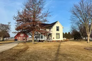 206 N Linn St, Princeton, IL 61356 - Photo 1