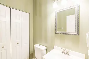 498 Capital Ln, Gurnee, IL 60031 - Photo 5