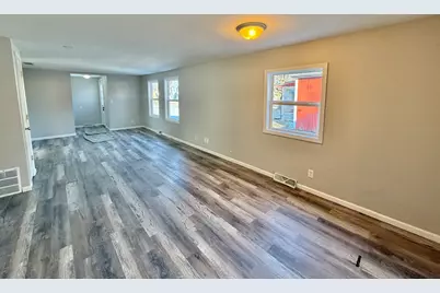 3612 Sunnyside Avenue, Rockford, IL 61101 - Photo 7