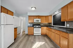 711 N Columbine Ave, Lombard, IL 60148 - Photo 15