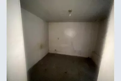 8752 S Exchange Avenue, Chicago, IL 60617 - Photo 15