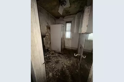 8752 S Exchange Avenue, Chicago, IL 60617 - Photo 5