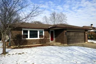 968 Hyacynth Ln, Bartlett, IL 60103 - Photo 1