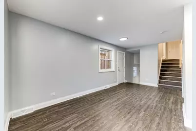 7237 S St Lawrence Avenue, Chicago, IL 60619 - Photo 9