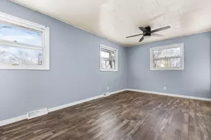 222 Liberty Blvd, Machesney Park, IL 61115 - Photo 5