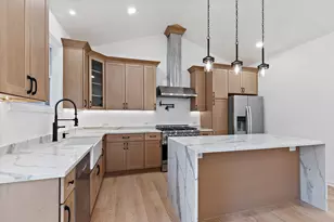 8611 Dorr Rd, Wonder Lake, IL 60097 - Photo 15