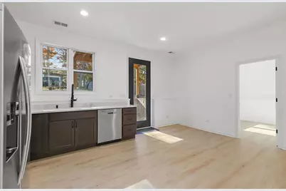 8611 Dorr Road, Wonder Lake, IL 60097 - Photo 27