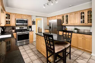 820 N Sanborn Dr, Palatine, IL 60074 - Photo 9