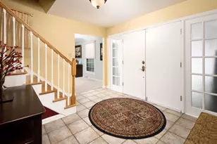 820 N Sanborn Dr, Palatine, IL 60074 - Photo 3