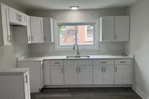 13709 S School St, Riverdale, IL 60827 - Photo 5