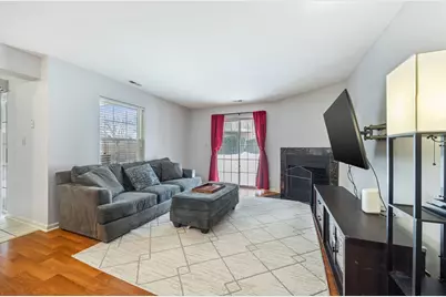 1750 Sleepy Hollow Court #3, Schaumburg, IL 60195 - Photo 3