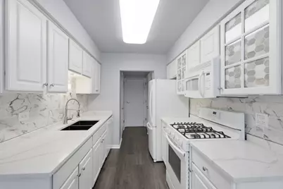 269 E Alpine Drive, Glendale Heights, IL 60139 - Photo 5