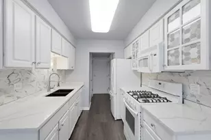 269 E Alpine Dr, Glendale Heights, IL 60139 - Photo 5