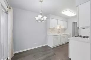 269 E Alpine Dr, Glendale Heights, IL 60139 - Photo 7