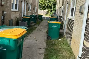 2204 Hebron Ave, Zion, IL 60099 - Photo 9