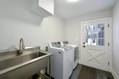 688 Thompsons Way, Inverness, IL 60067 - Photo 17