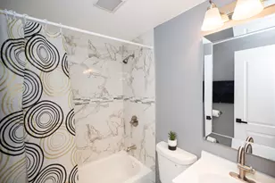 16551 Plymouth Dr, Markham, IL 60428 - Photo 11