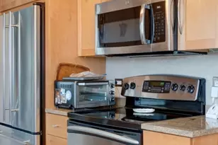 901 Hinman Ave, Evanston, IL 60202 - Photo 9