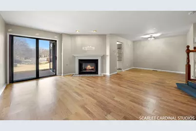 971 West Court #B, Naperville, IL 60563 - Photo 3