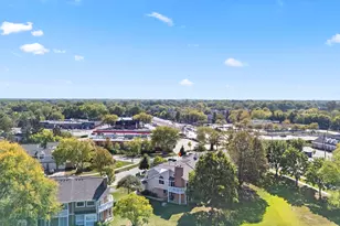 1152 Courtland Dr, Buffalo Grove, IL 60089 - Photo 39