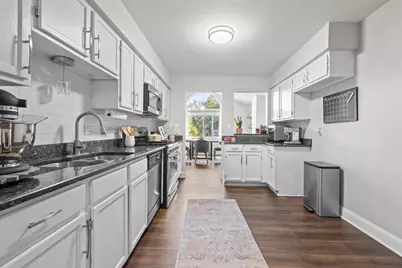 1152 Courtland Drive #406, Buffalo Grove, IL 60089 - Photo 7