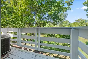 1152 Courtland Dr, Buffalo Grove, IL 60089 - Photo 29