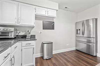 1152 Courtland Drive #406, Buffalo Grove, IL 60089 - Photo 9