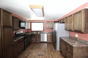 103 E Park St, Danvers, IL 61732 - Photo 9