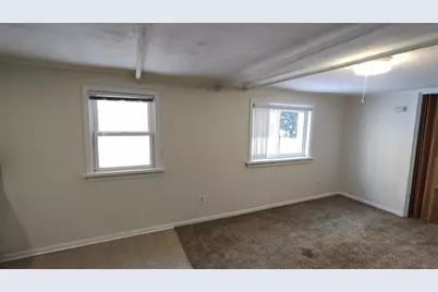 1960 Illinois Street #LOWERLEVEL, Des Plaines, IL 60018 - Photo 7