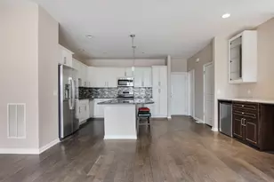 901 Times Square Dr, Aurora, IL 60504 - Photo 7