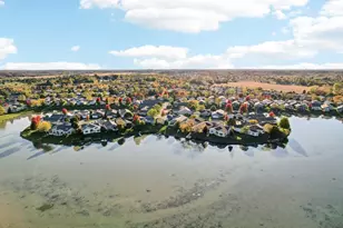 328 Legacy Ct, Grayslake, IL 60030 - Photo 35