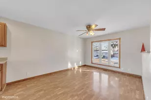 212 Pell Ave, Romeoville, IL 60446 - Photo 9