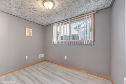 212 Pell Avenue, Romeoville, IL 60446 - Photo 15