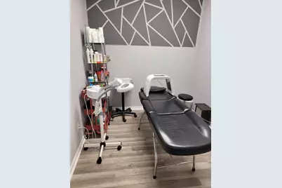 [Address not provided], Des Plaines, IL 60016 - Photo 19