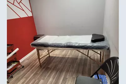 [Address not provided], Des Plaines, IL 60016 - Photo 11