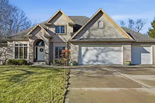 117 Fox Trot, Dixon, IL 61021 - Photo 1