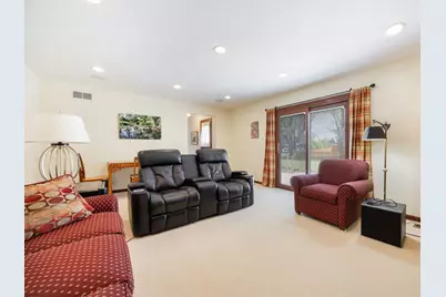 1407 Wesley Court, Westmont, IL 60559 - Photo 15