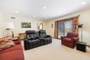 1407 Wesley Ct, Westmont, IL 60559 - Photo 15