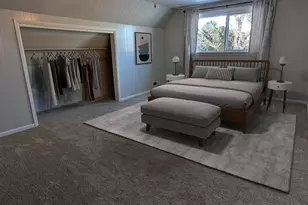 2032 W Laurel St, Freeport, IL 61032 - Photo 13