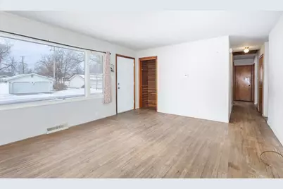 610 S Oak Street, Pontiac, IL 61764 - Photo 11