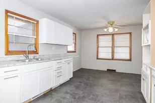 610 S Oak St, Pontiac, IL 61764 - Photo 17