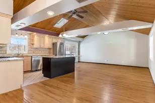 25216 River Rd, Lake Barrington, IL 60010 - Photo 3