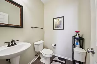 424 Acushnet St, Elgin, IL 60124 - Photo 9