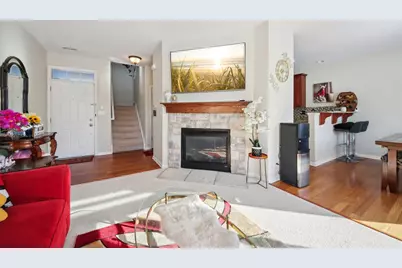 424 Acushnet Street, Elgin, IL 60124 - Photo 3