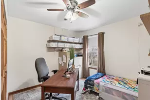 36143 N Springbrook Ln, Gurnee, IL 60031 - Photo 17